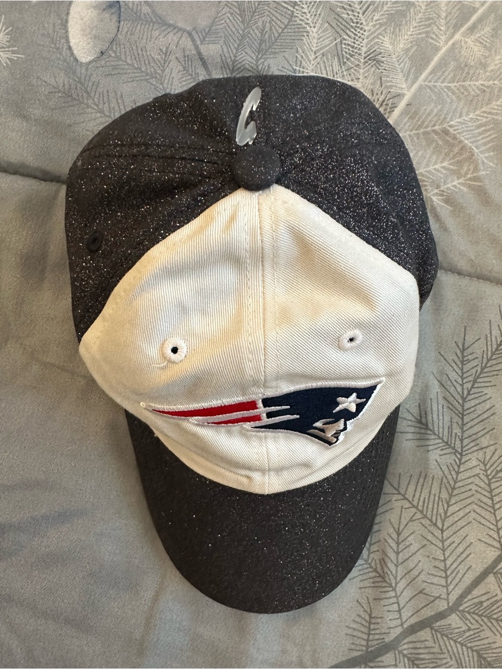 NWTS NFL Womens New England Patriots White & Navy Logo Cap Glitter OS - Picture 3 of 10